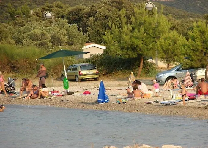 Apartment Neven - One Bedroom With Terrace And Garden View A2