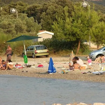 شقة Neven - One Bedroom With Terrace And Garden View A2