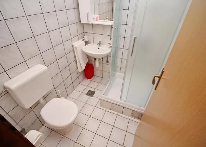 Neven - One Bedroom With Terrace And Garden View A2 * Drače